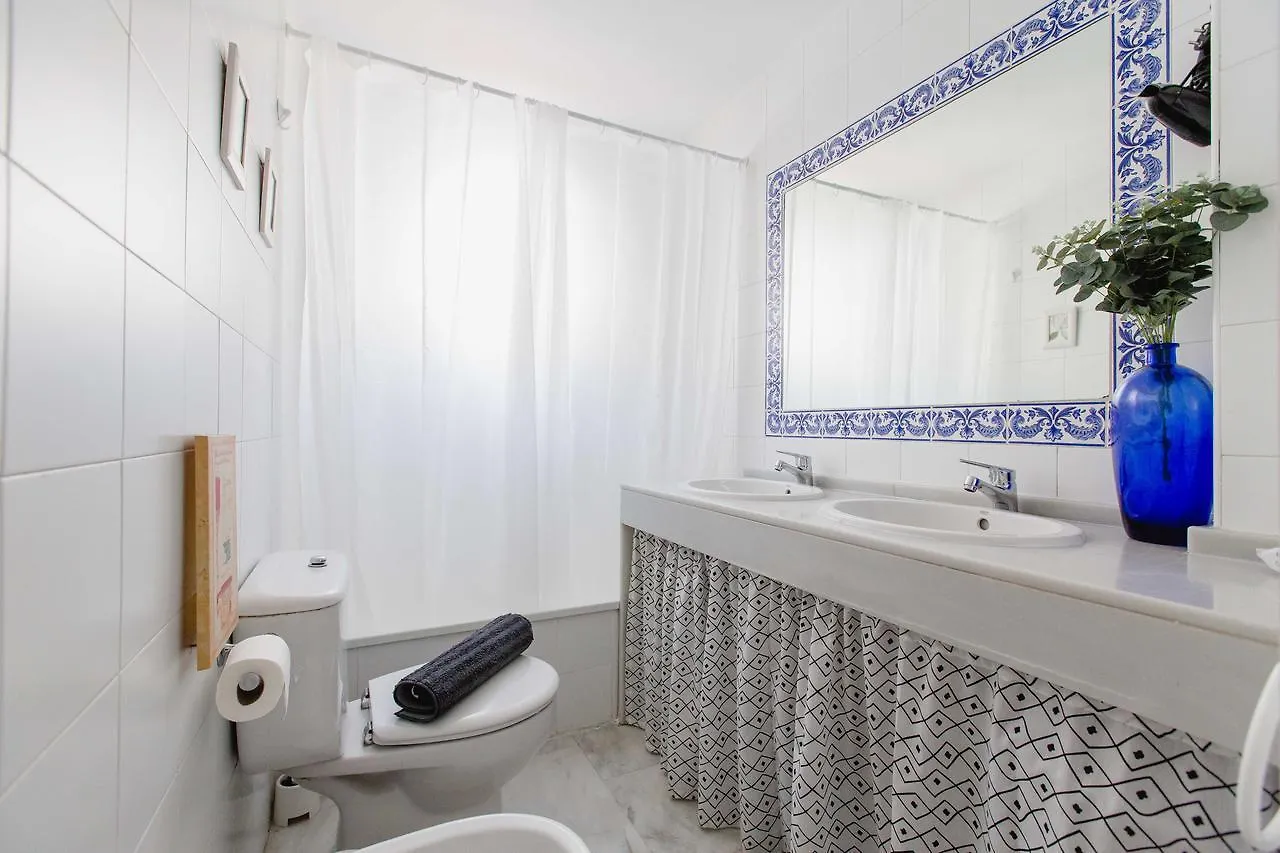 Apartamentos Las Huertas Cádiz 0*,  España
